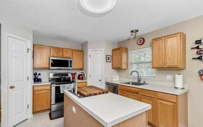 Building Photo - 3371 Hickory Leaf Ct