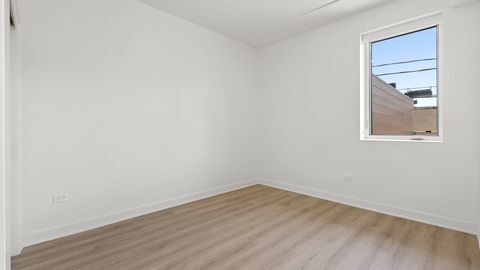 Building Photo - 1801 W Grand Ave