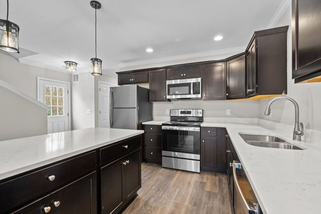 Building Photo - New Construction Townhome!