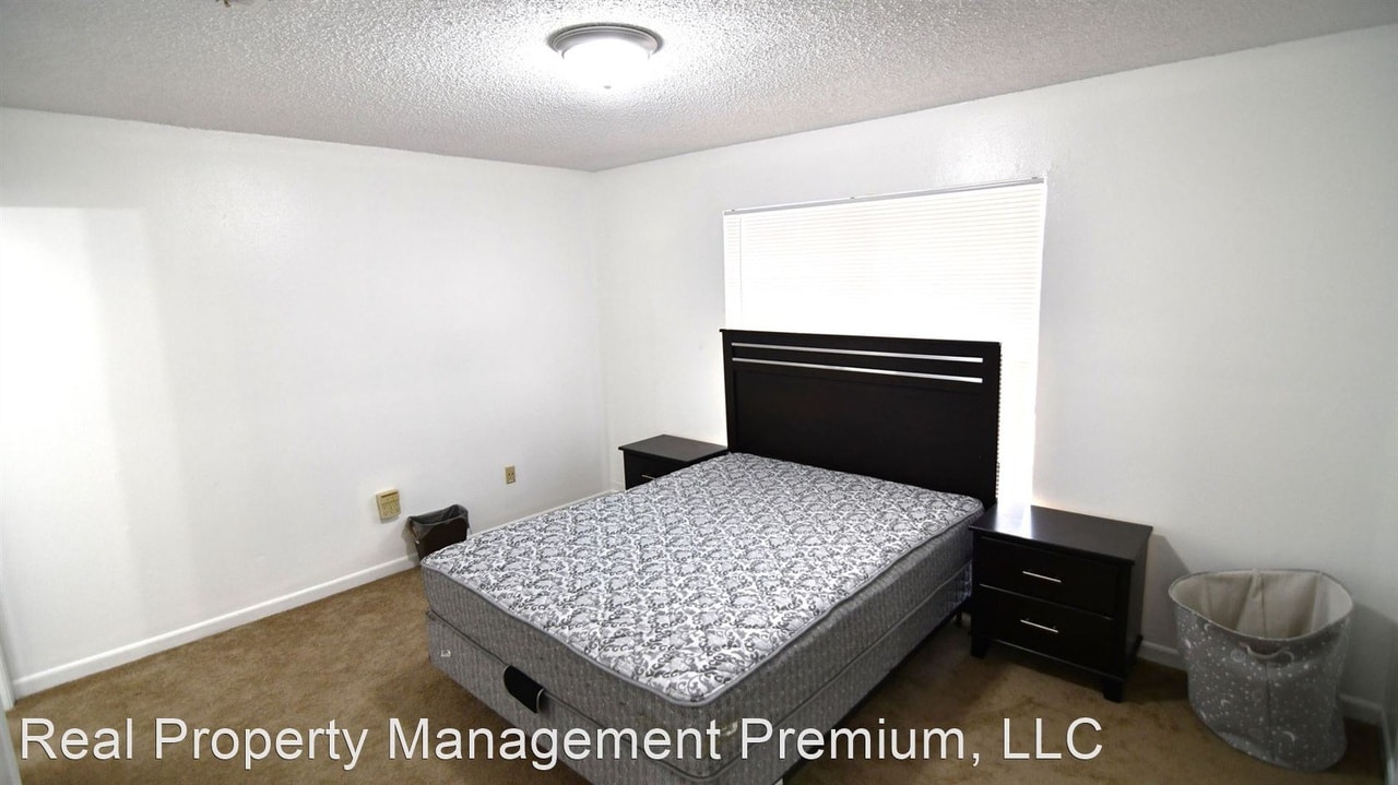 Building Photo - 1795 Boulevard De Province