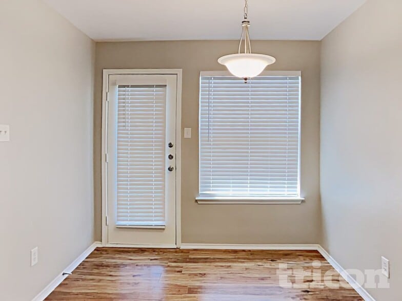 Building Photo - 1214 Bayberry Way