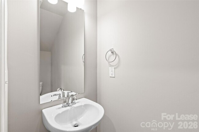 Building Photo - 7017 Stoney Wood Ln