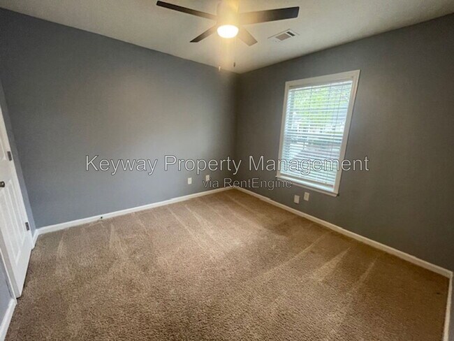 Building Photo - 1224 Longpoint Dr