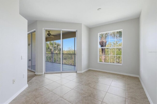 Building Photo - 4456 Streamside Ct