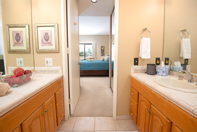 Building Photo - 67278 W Chimayo Dr
