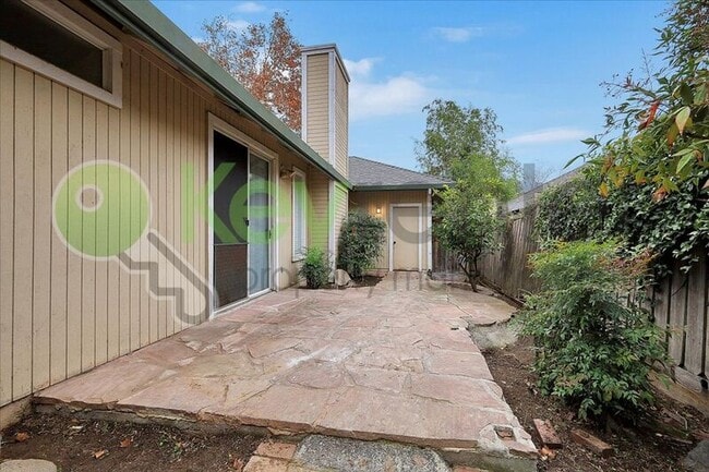 Building Photo - 8573 Meandering Way