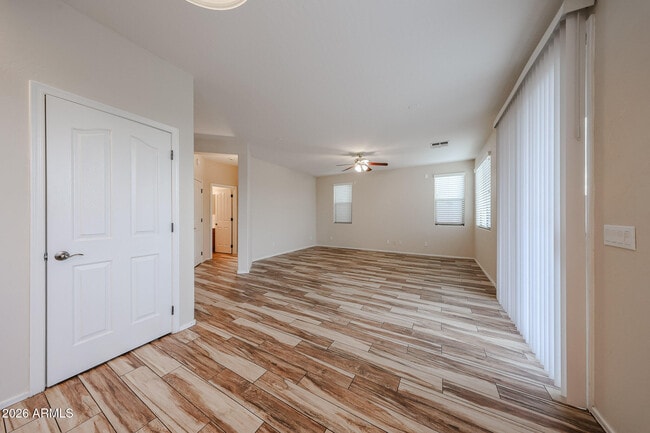 Building Photo - 9043 W Fullam St