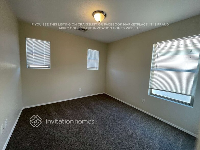 Building Photo - 8231 W Carol Ave