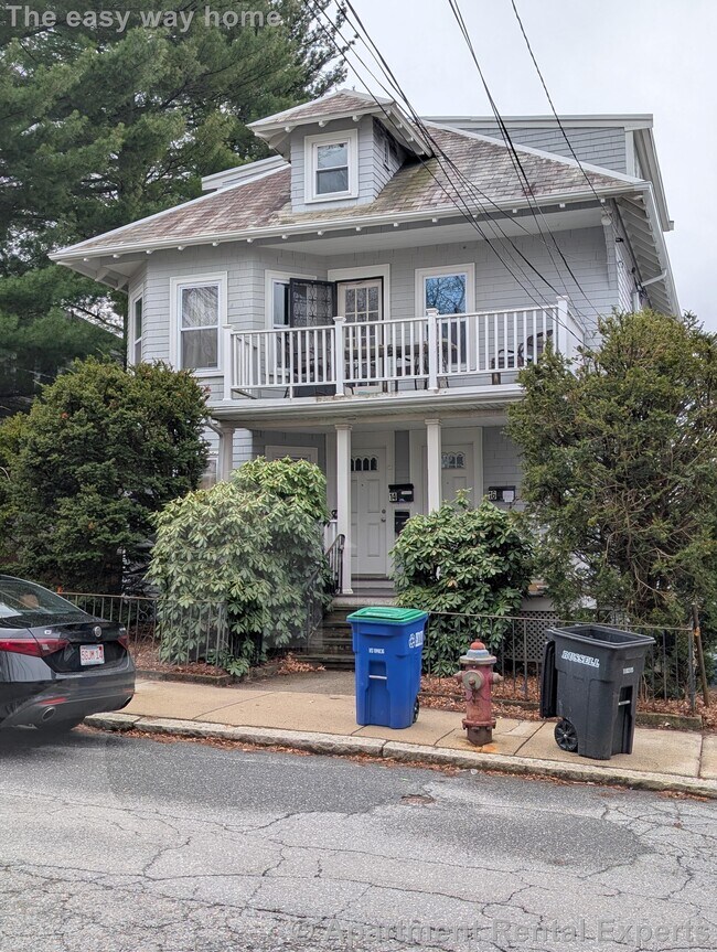 Building Photo - 16 Curtis Ave