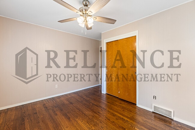 Building Photo - 510 W 30th St