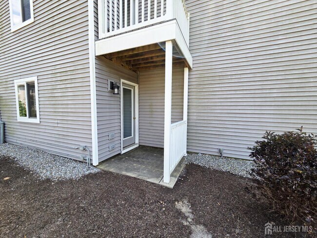 Building Photo - 8113 Tamarron Dr