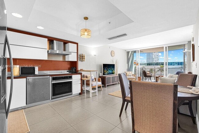 Building Photo - 2155 Washington Ct