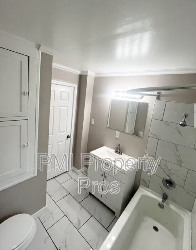 Building Photo - 4678 N 49th St