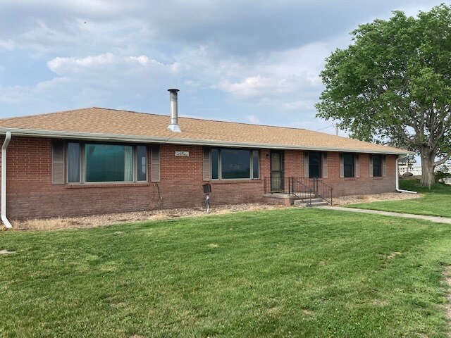 Primary Photo - 16600 W Burmood Rd