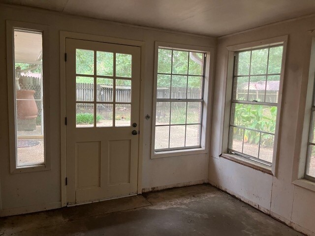 Building Photo - 706 Tarreyton Dr