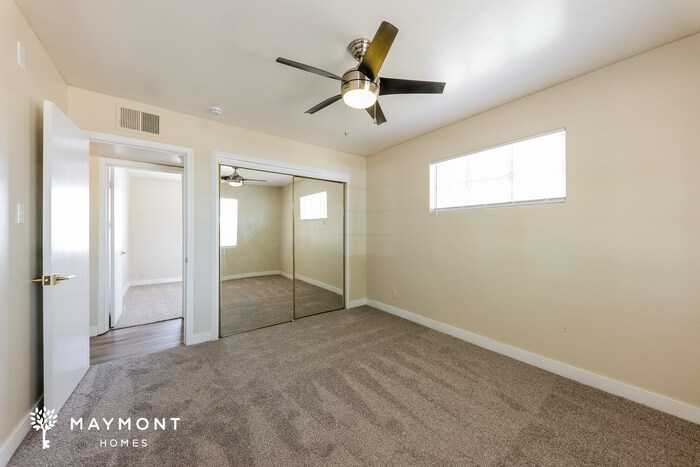 Building Photo - 2311 W Whitton Ave