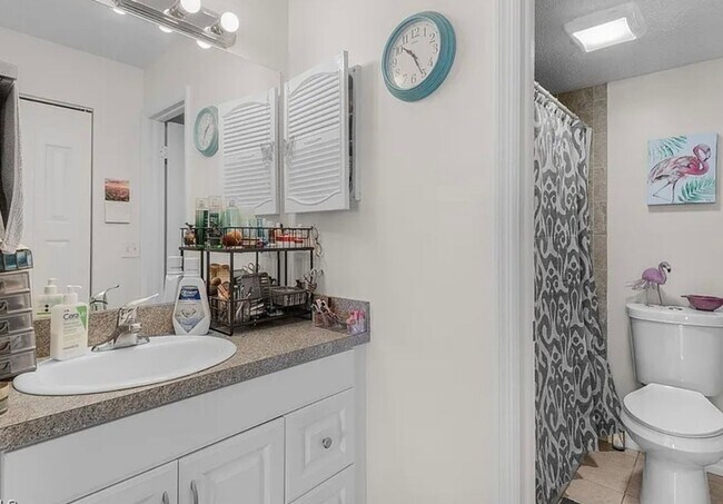 Building Photo - 7069 Quail Run Ct E