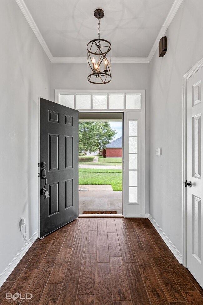 Building Photo - Check Out this 3 bed 2 bath in Bossier!!