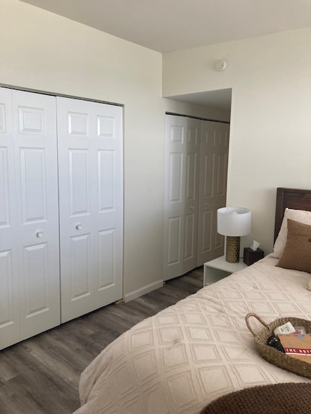 Building Photo - 2336 S 9th St