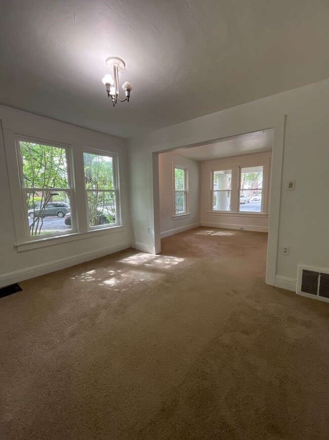 Building Photo - 3 Br 1 Bath Twin Home available in Bethlehem