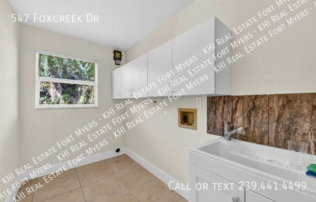 Building Photo - 547 Foxcreek Dr