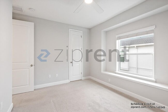 Building Photo - 11496 Fathom Ct
