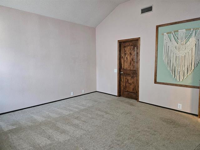 Building Photo - 4611 Shorewood Dr