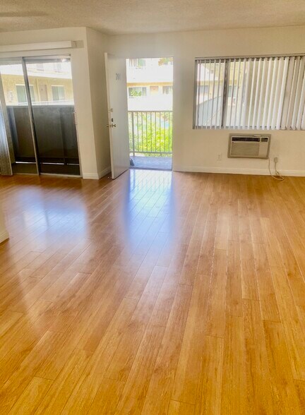 Building Photo - 3117 Bagley Ave