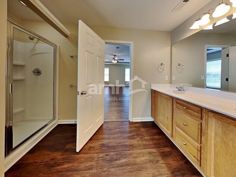 Building Photo - 310 Sabal Palmetto Ct