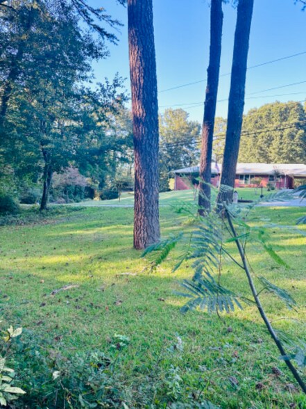Building Photo - 2562 Meadow Lark Dr