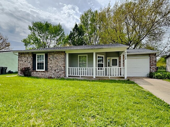 Primary Photo - Lovely 3 bedroom 1.5 bath ranch!