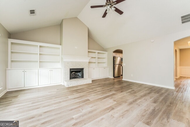 Building Photo - 2534 Marixa Dr