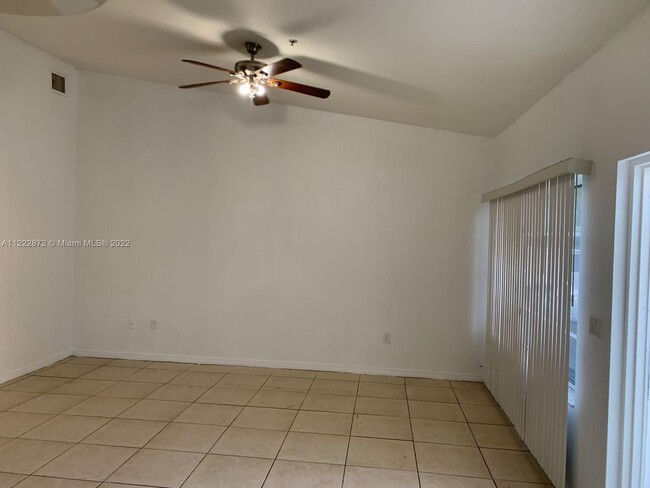 Building Photo - 3846 SW 48th Ave   Pembroke Park Fl 33023