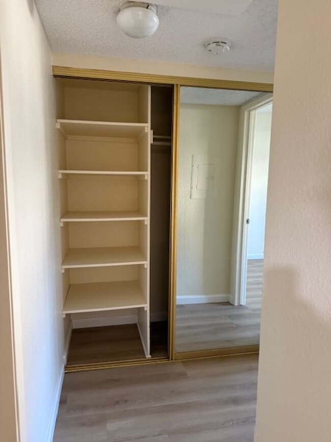 Building Photo - Lovely Mission Valley condo