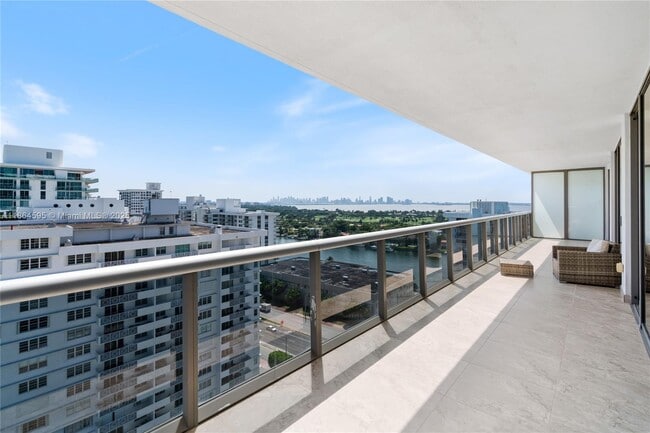 Building Photo - 5875 Collins Ave