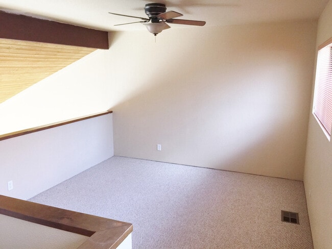 Building Photo - TOWNHOME -VILLAGE OF OAK CREEK -  NIZHONI