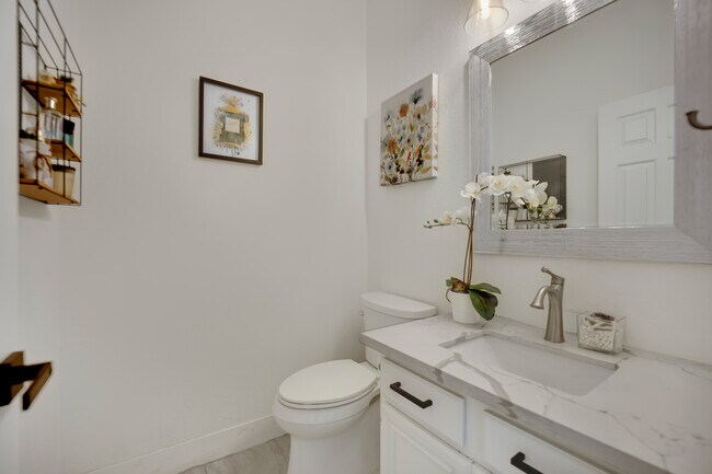 Building Photo - 10336 Early Morning Ave