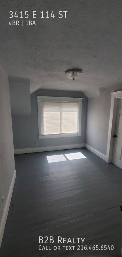 Building Photo - 3415 E 114th St