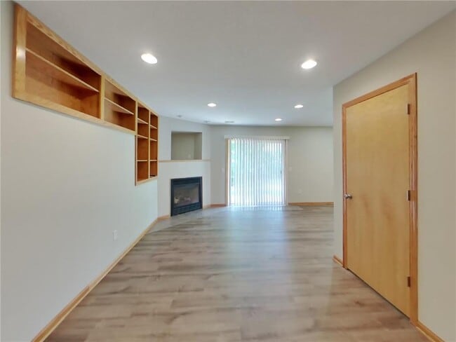 Building Photo - 14700 Junkite St NW