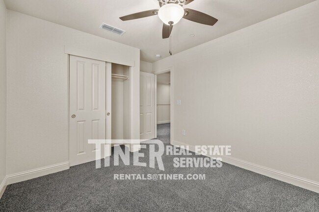 Building Photo - 1511 Bell St