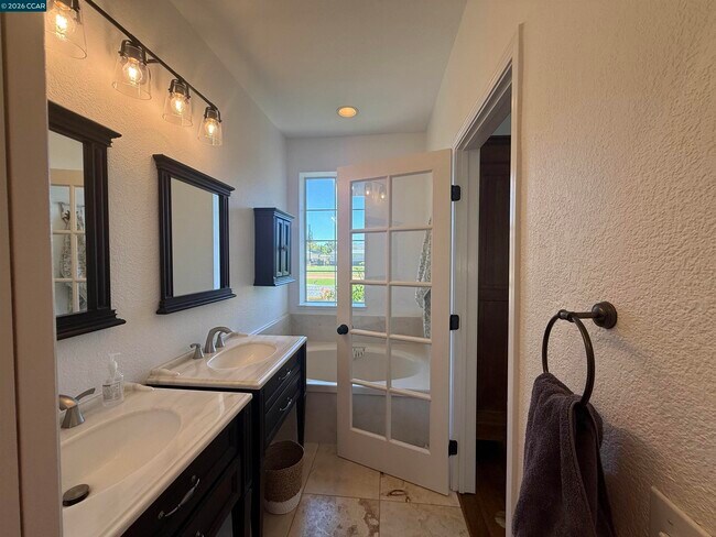Building Photo - 50 Danville Oak Pl