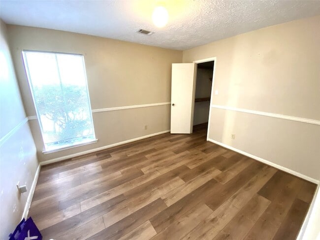 Building Photo - 22522 Smokey Hill Dr