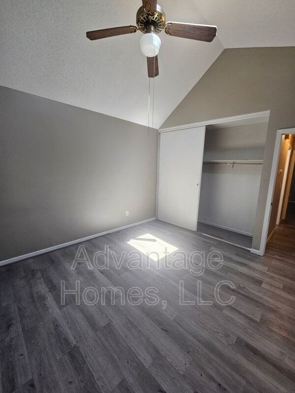 Building Photo - 9039 E 85th Terrace