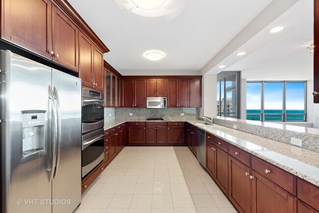Building Photo - 600 N Lake Shore Dr