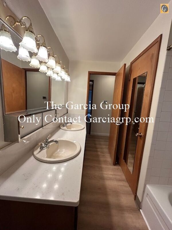 Building Photo - 19407 S Meyers Rd