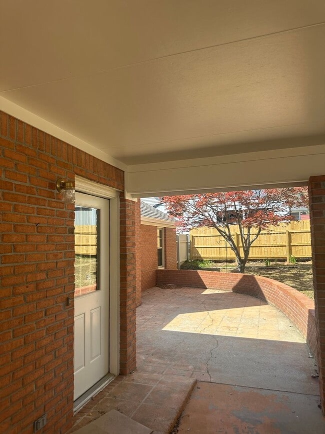 Building Photo - Valley Stream Subdivision!!