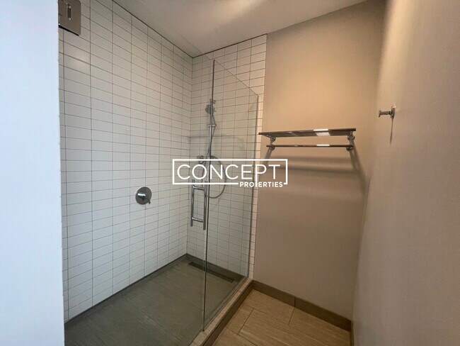 Building Photo - 115 Mt Auburn St