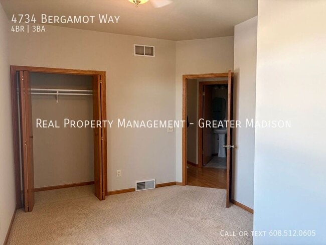 Building Photo - 4734 Bergamot Way