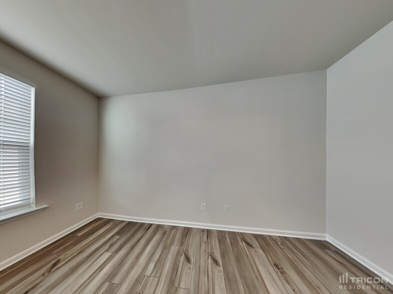 Building Photo - 112 Fennec Dr