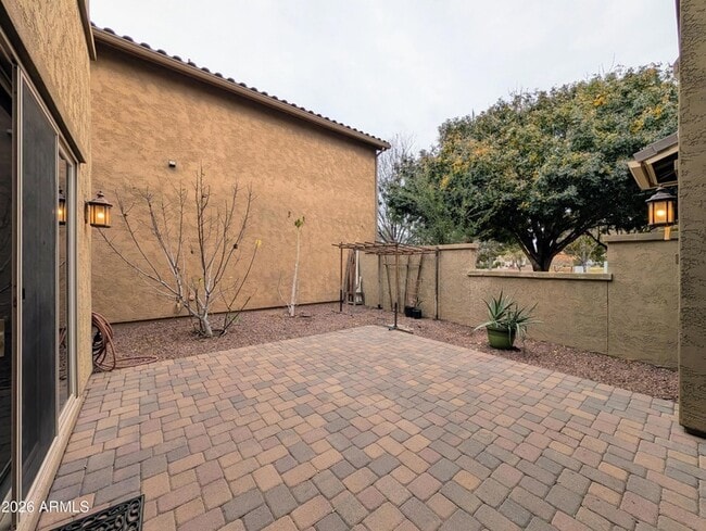 Building Photo - 923 S Osborn Ln